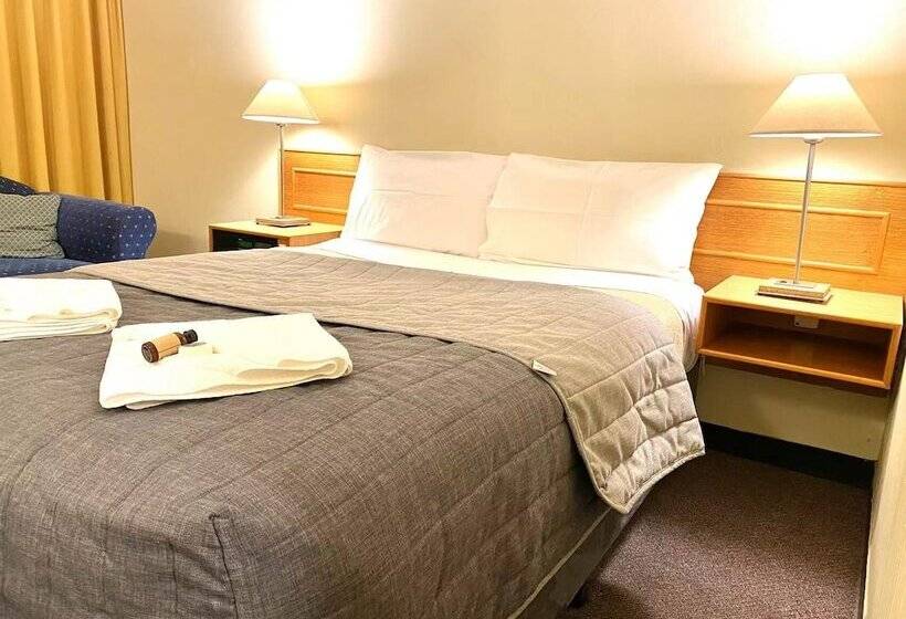 מוטל Gateway Motor Inn