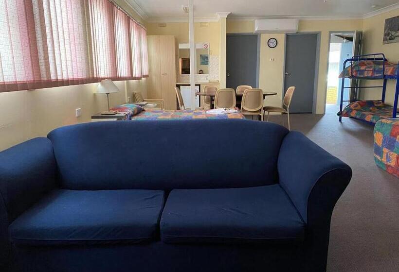 מוטל Gateway Motor Inn