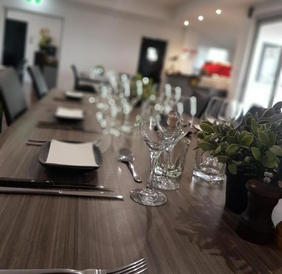 مُتل The Avenue Inn