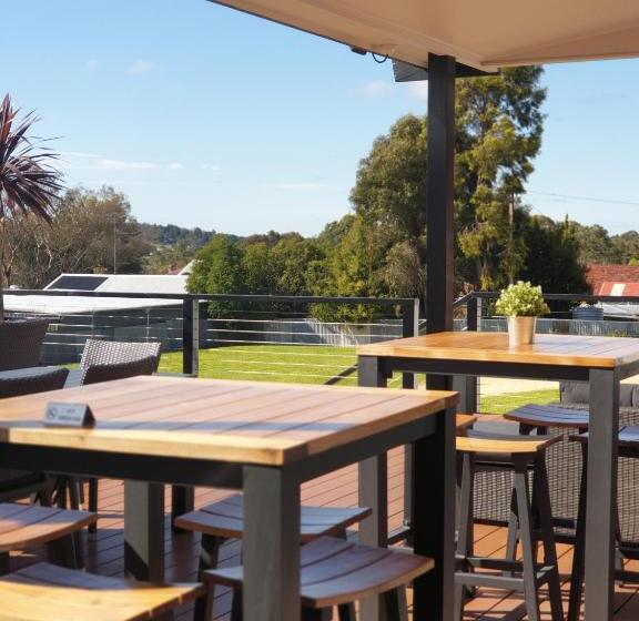 مُتل The Avenue Inn