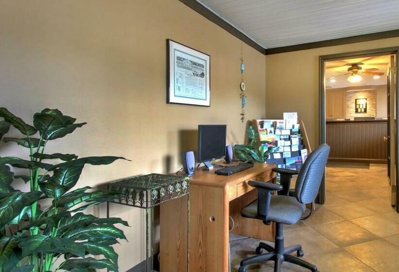 Sea Mist Resort Motel