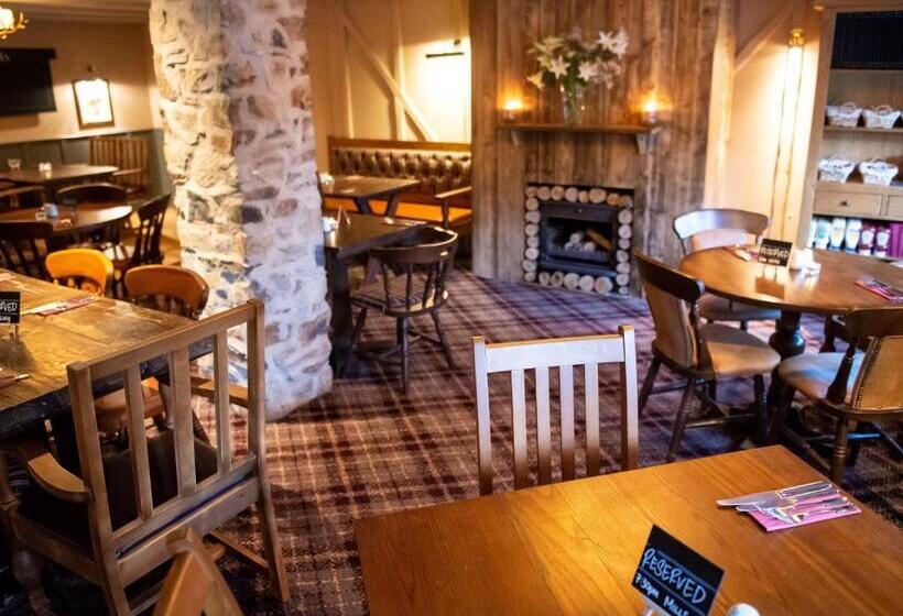 فندق صغير The Exeter Inn