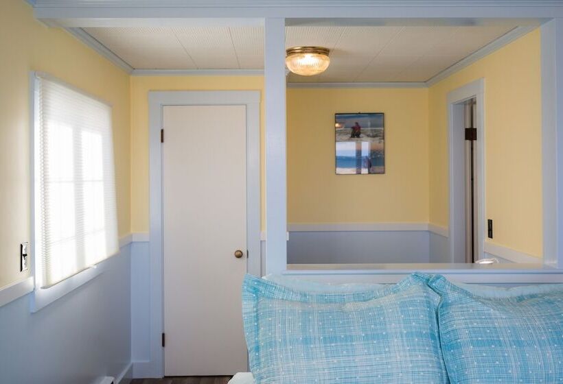 فندق Nauset Beach Inn