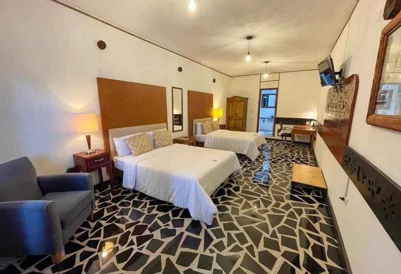 ホテル Vitorina Cholula