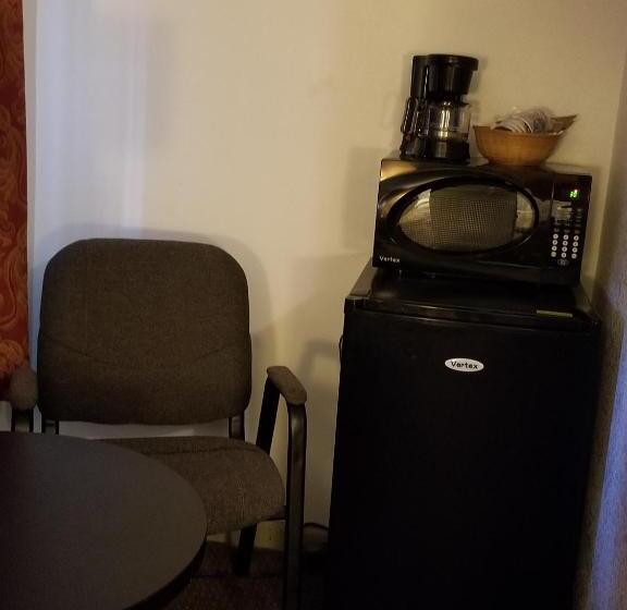 Мотель Gold Pan Lodge