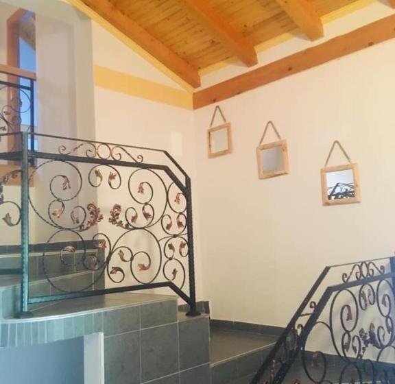 Omladinski Hotel Rostovo