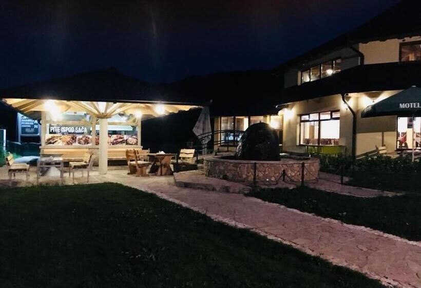 Omladinski Hotel Rostovo