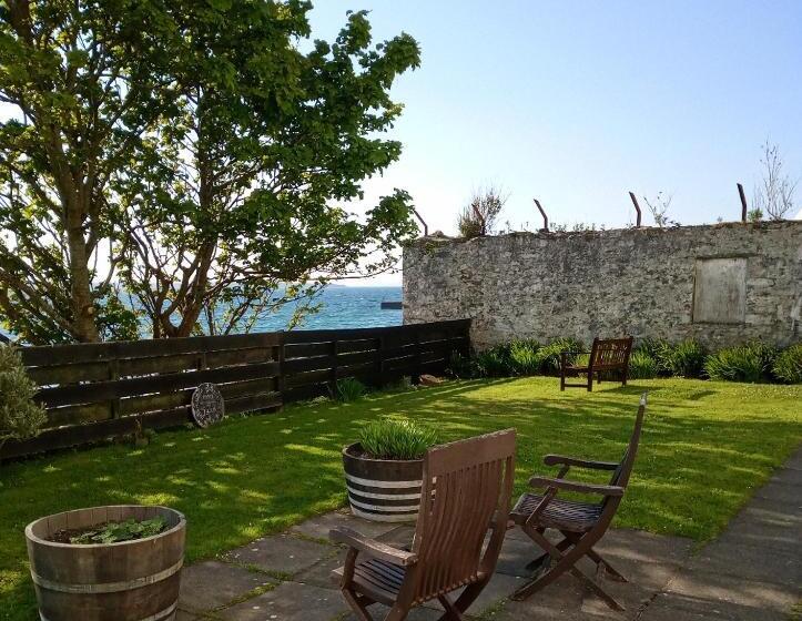 Port Charlotte Youth Hostel