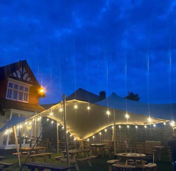 호스텔 Hq Pencadlys