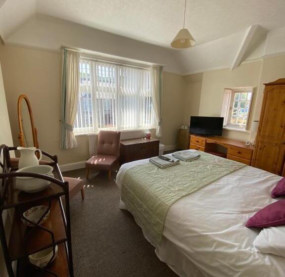 호스텔 Hq Pencadlys