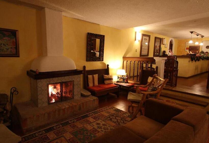 הוסטל Las Palmeras Inn