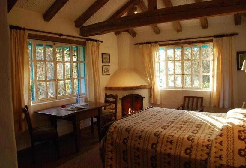 هاستل Las Palmeras Inn