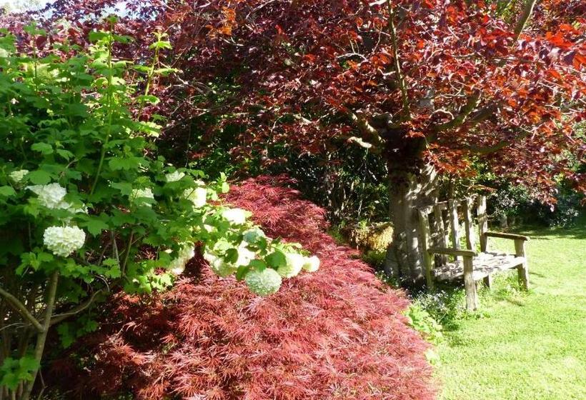 Ashcroft Gardens Bed & Breakfast