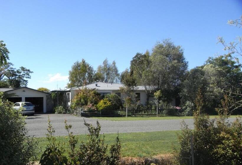 Ashcroft Gardens Bed & Breakfast