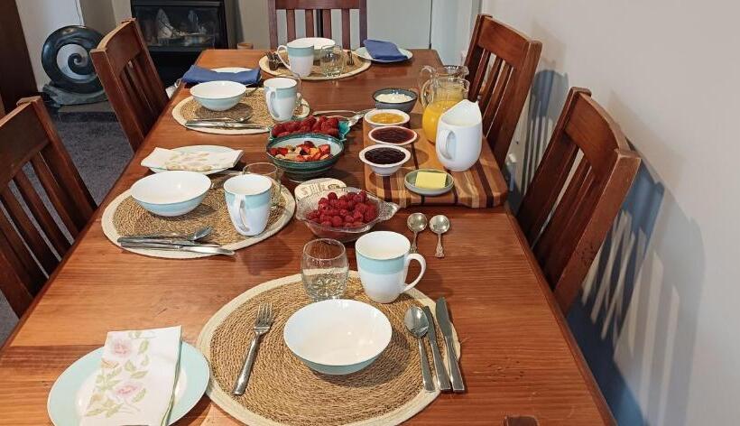 Ashcroft Gardens Bed & Breakfast