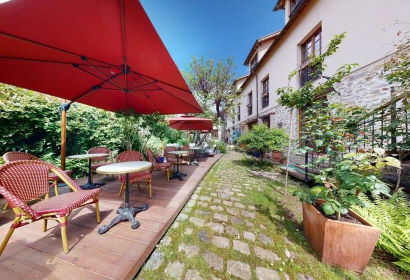 Bed and Breakfast Besharat Gallery & Museum