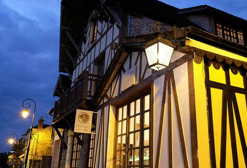 Bed and Breakfast Besharat Gallery & Museum