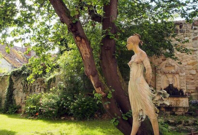 Bed and Breakfast Besharat Gallery & Museum