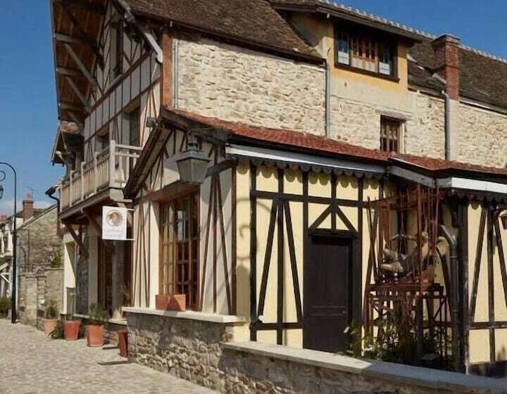 Bed and Breakfast Besharat Gallery & Museum