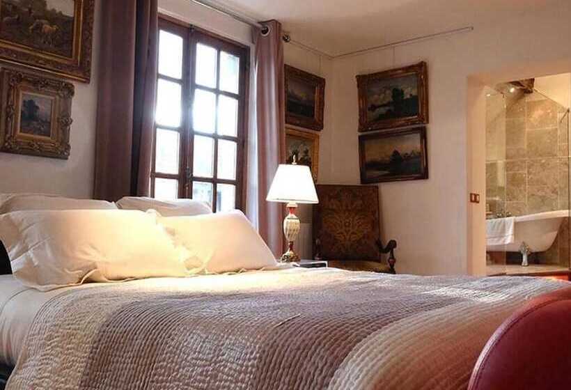 Bed and Breakfast Besharat Gallery & Museum