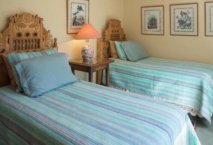 مبيت وإفطار Blue Lake Ranch