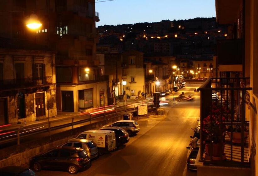 تختخواب و صبحانه Il Barocco