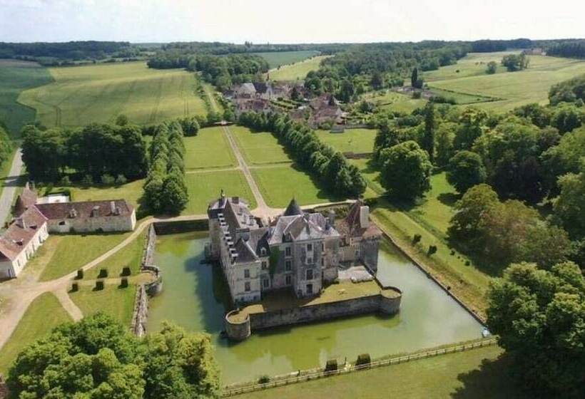 민박 Le Château De Boussay