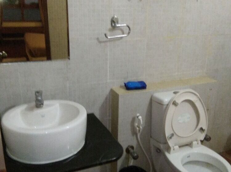 Country Club Wildlife Resort