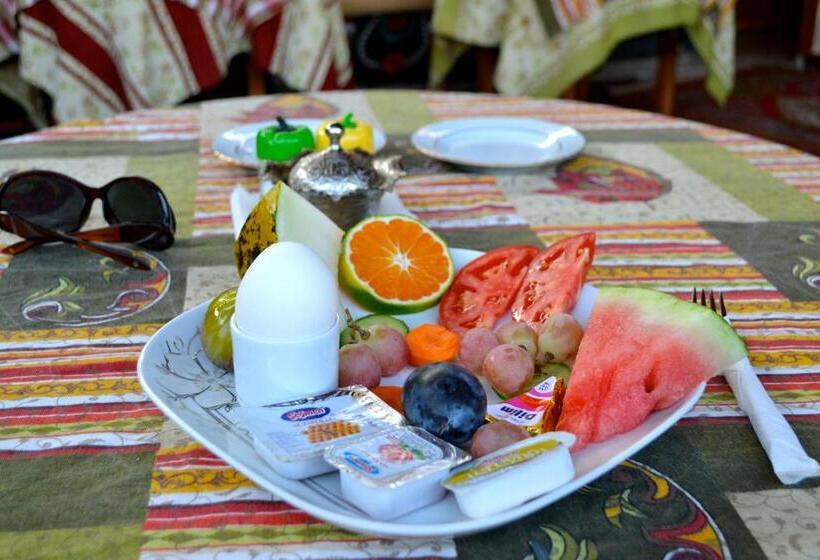 Homeros Pension & Guesthouse