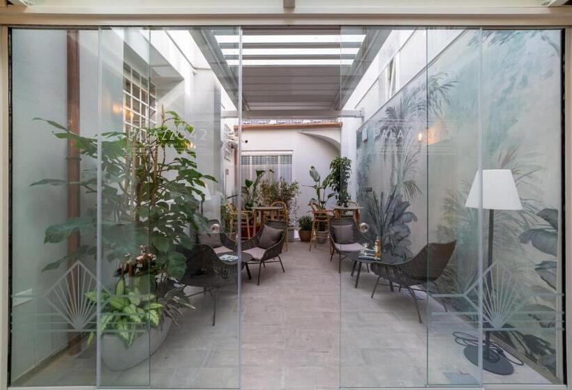 مسافرخانه Palazzo 42   Boutique Hotel & Suites