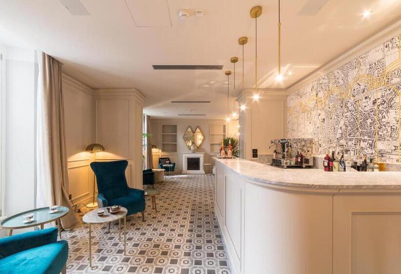 مسافرخانه Palazzo 42   Boutique Hotel & Suites