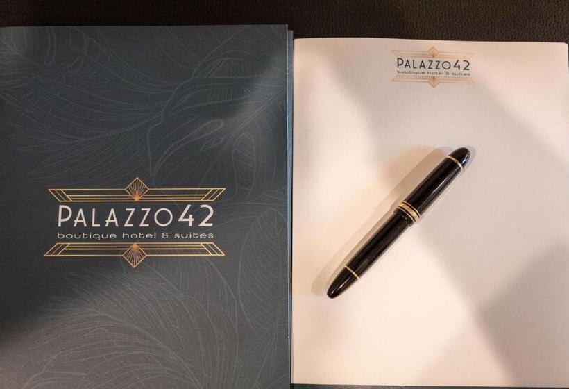 مسافرخانه Palazzo 42   Boutique Hotel & Suites