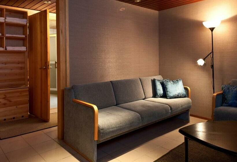 בית מלון כפרי Aapiskukko