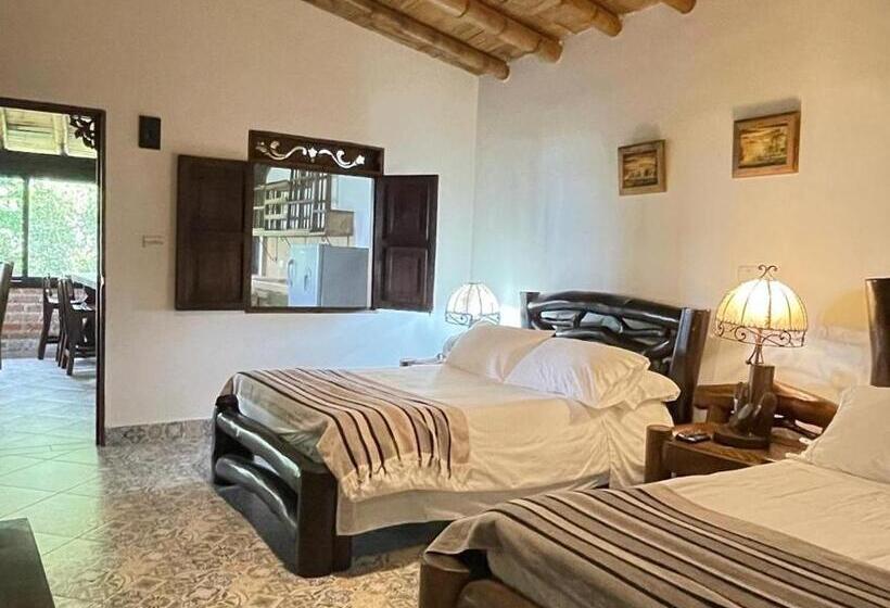 هتل Bosques Del Saman Alcala