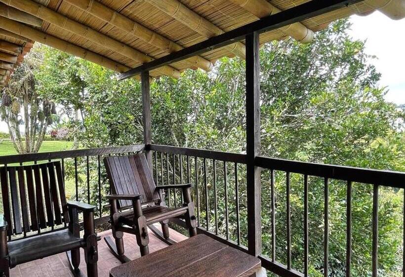 هتل Bosques Del Saman Alcala