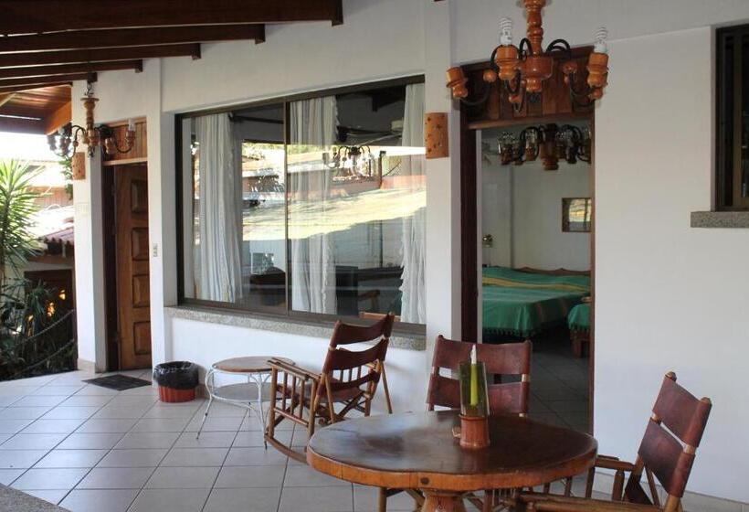 酒店 Costa Verde Inn