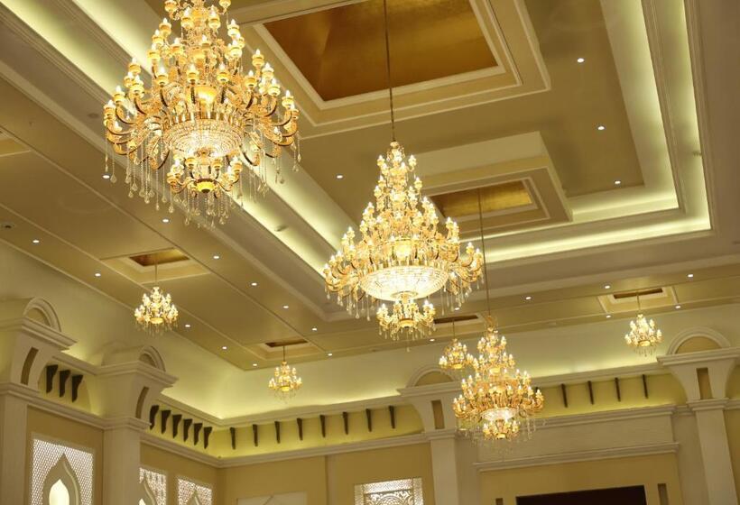 هتل Geeta Sarovar Portico Panipat