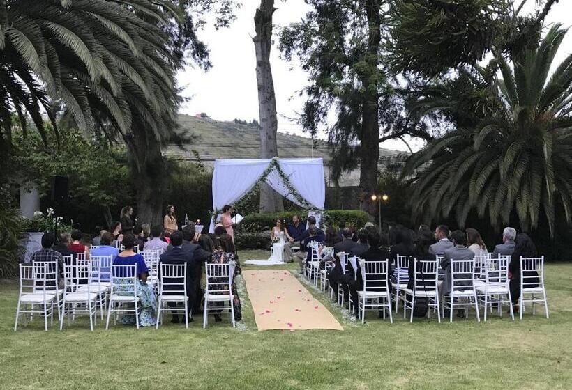 هتل Hacienda Hosteria Chorlavi