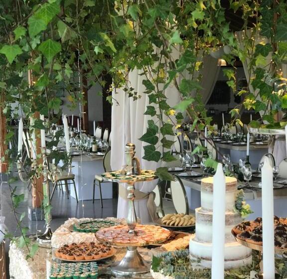 هتل Hacienda Hosteria Chorlavi