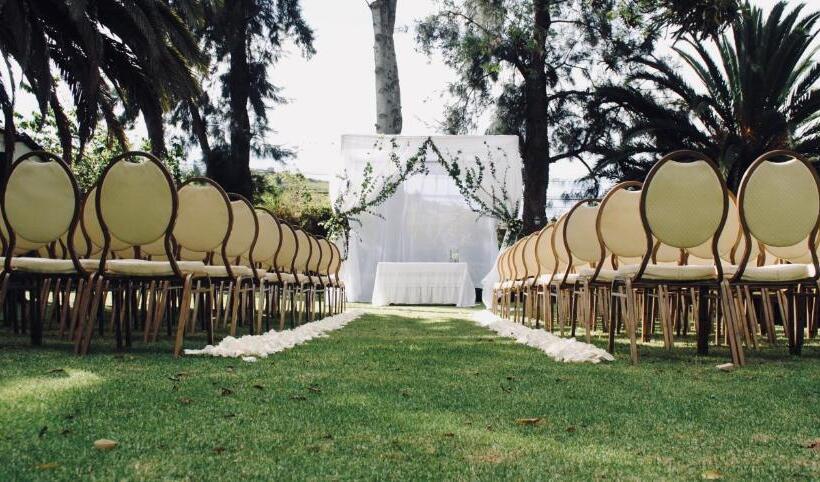 هتل Hacienda Hosteria Chorlavi