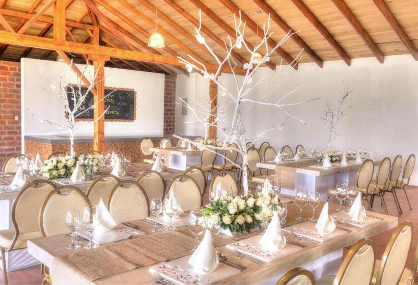 هتل Hacienda Hosteria Chorlavi