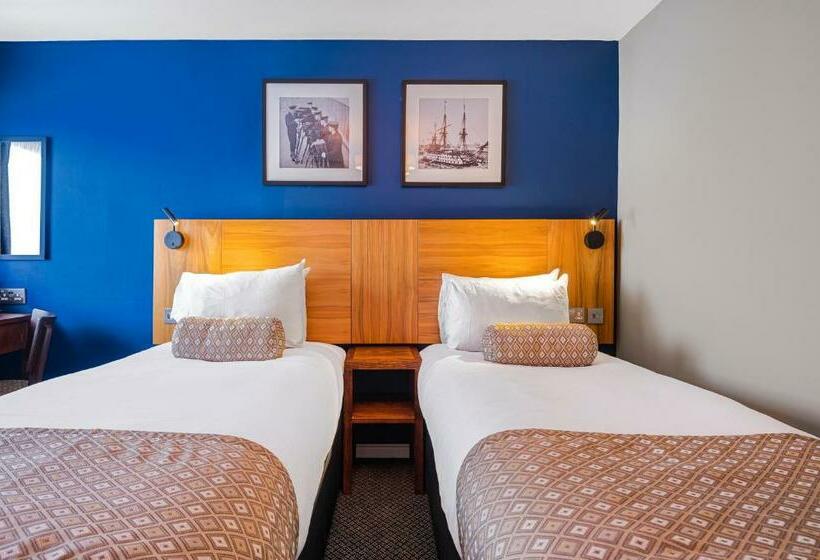 Отель The Red Lion By Innkeeper S Collection