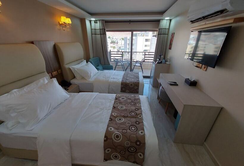 هتل Jordan Seasons