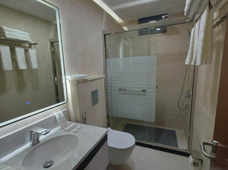 هتل Jordan Seasons