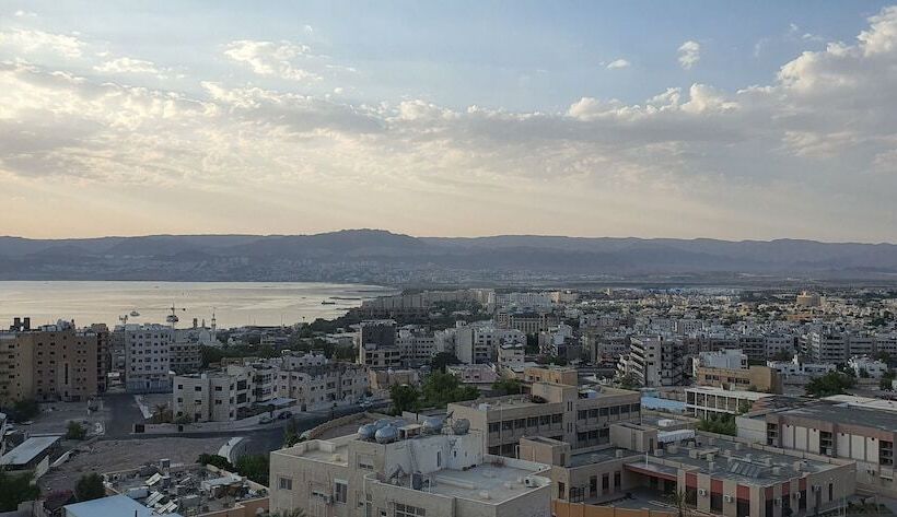 هتل Jordan Seasons