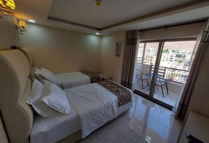 هتل Jordan Seasons