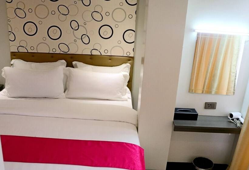 هتل Maria Eloisa Royal House