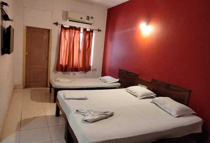 בית מלון כפרי Mayura Novacity Goa