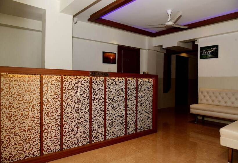 فندق Monarch Center Point Near Dahanu Beach, Bordi