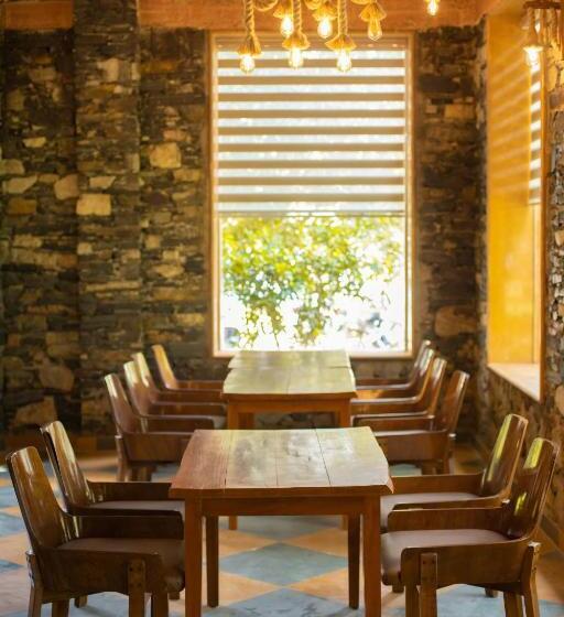 هتل Nature Village Resort